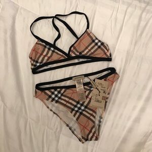 NEW Burberry classic girls’ bikini, w/ tag